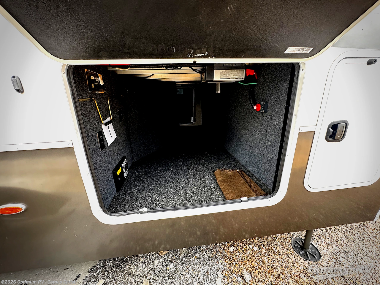 2023 Vanleigh Vilano 320GK - Used Fifth Wheel For Sale by Optimum RV - Corpus Christi in Robstown, Texas features Slideout