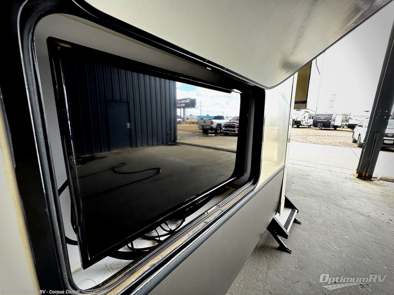 2018 Montana 3730FL by Keystone from Optimum RV - Corpus Christi in Robstown, Texas