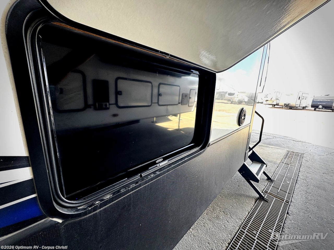 2020 Fuzion 419 by Keystone from Optimum RV - Corpus Christi in Robstown, Texas