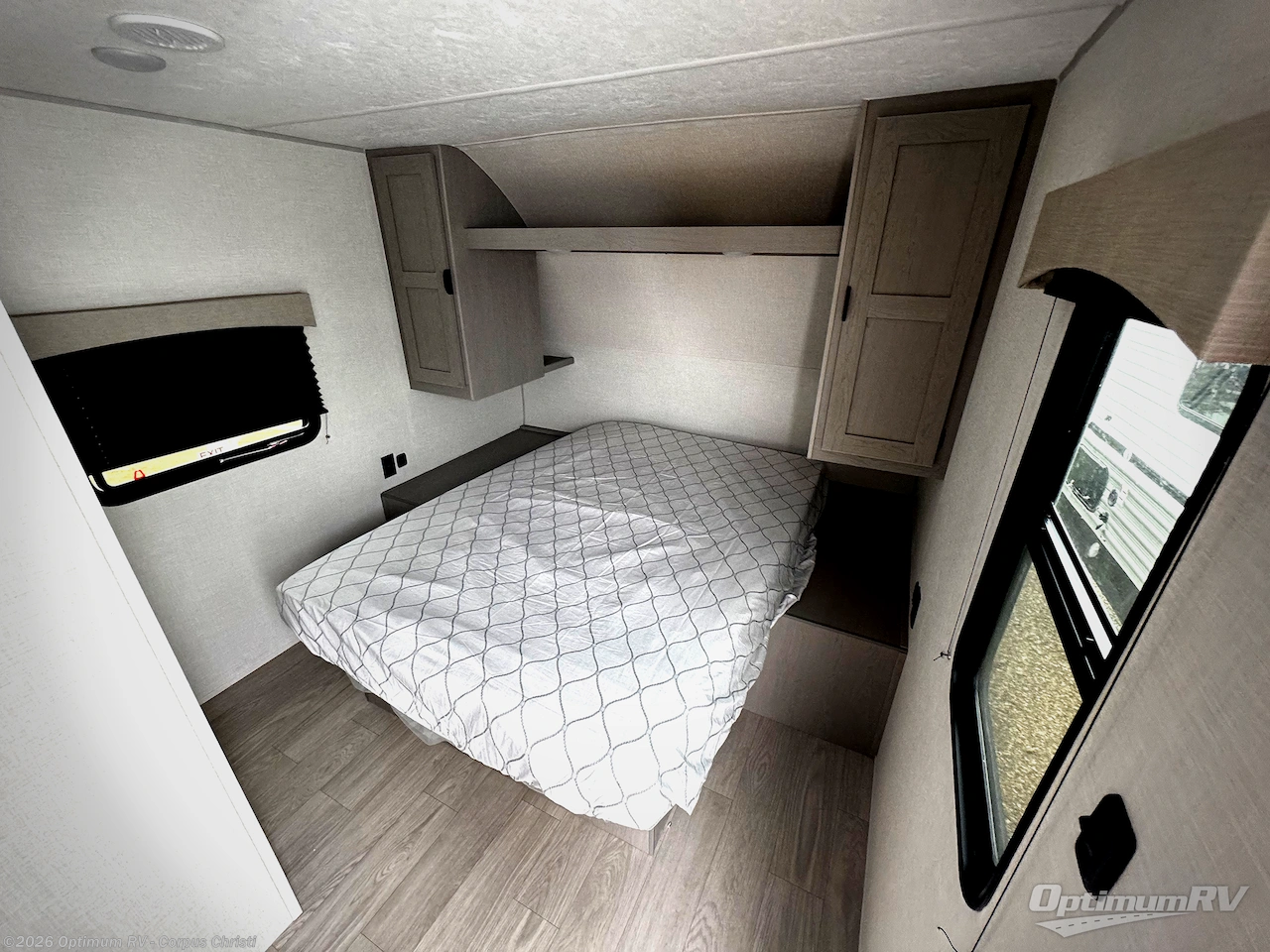2026 Clipper 5K Series 242MK by Coachmen from Optimum RV - Corpus Christi in Robstown, Texas