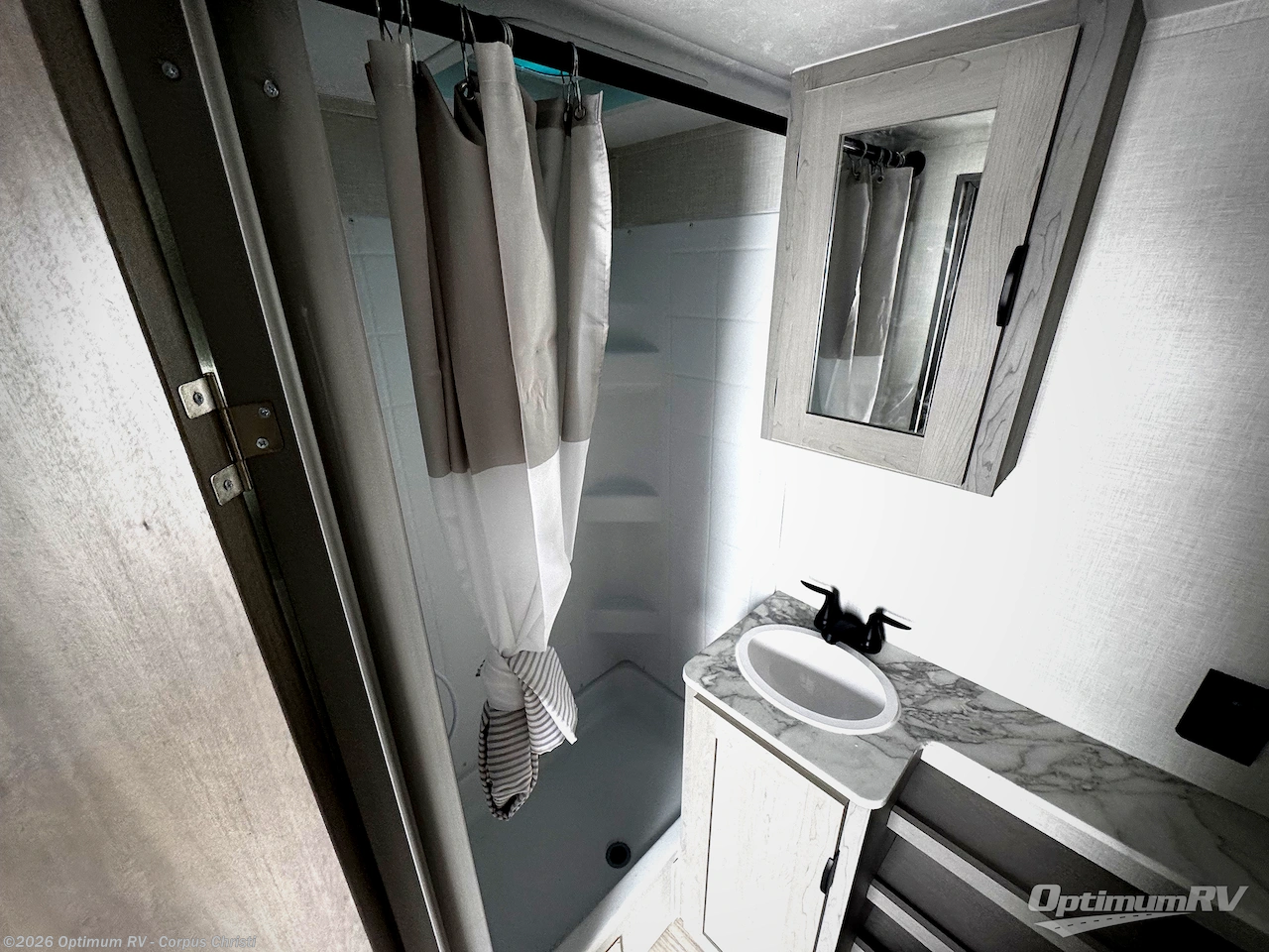 New 2026 Coachmen Clipper 5K Series 242MK available in Robstown, Texas