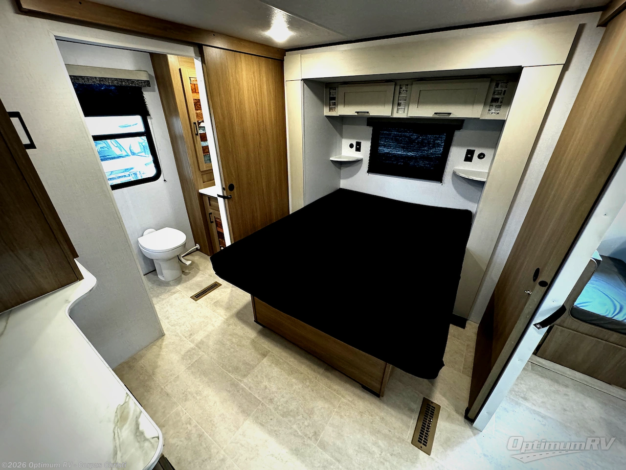 2026 Dutchmen Aspen Trail 38DS - Used Travel Trailer For Sale by Optimum RV - Corpus Christi in Robstown, Texas features Slideout, Awning