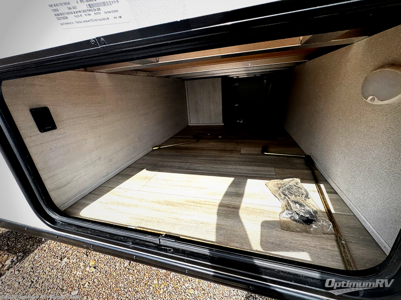 2023 Prime Time Tracer 31BHD - Used Travel Trailer For Sale by Optimum RV - Corpus Christi in Robstown, Texas features Awning, Slideout