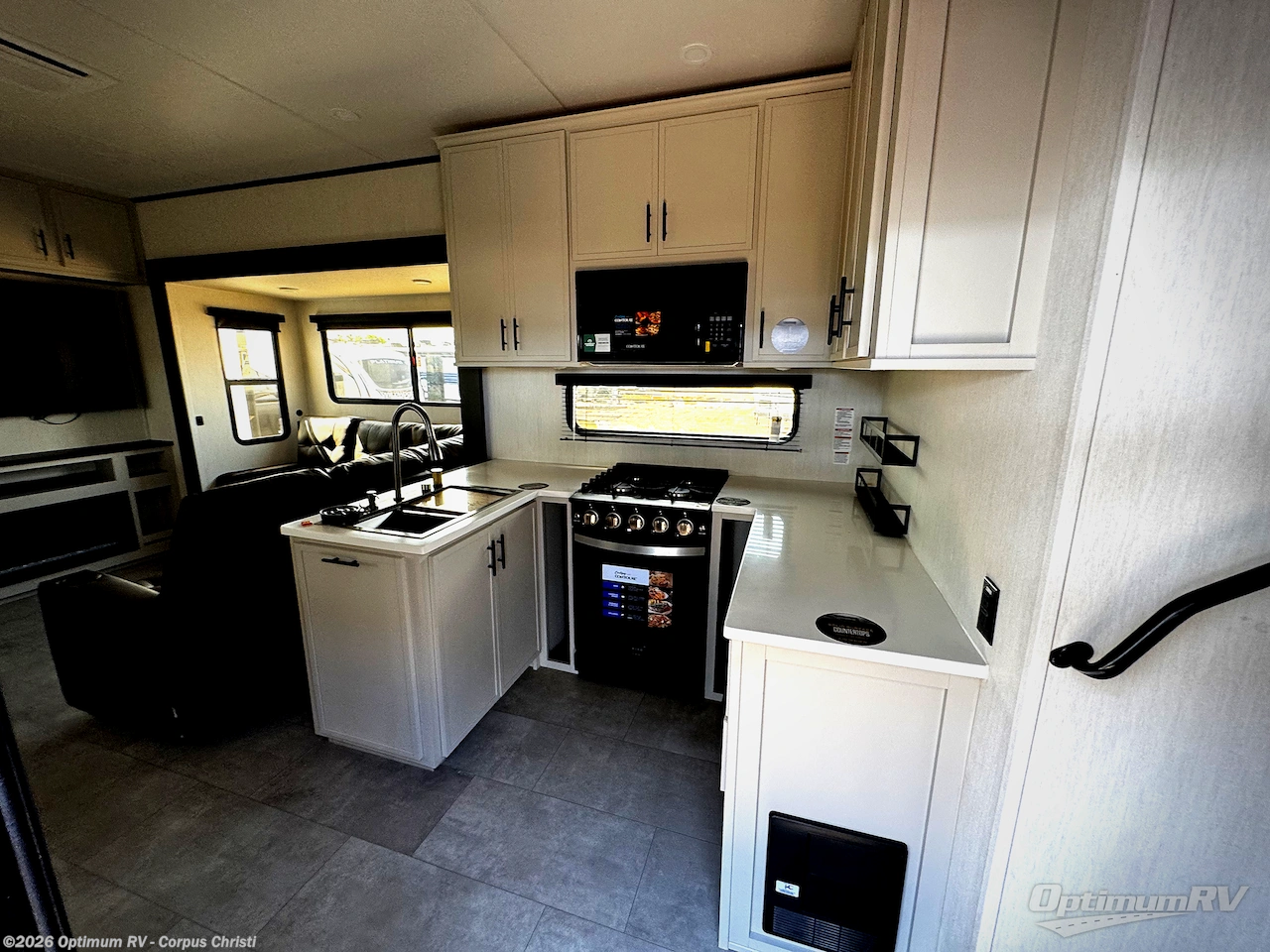 2026 Prime Time Crusader FAM37 - New Fifth Wheel For Sale by Optimum RV - Corpus Christi in Robstown, Texas features Slideout