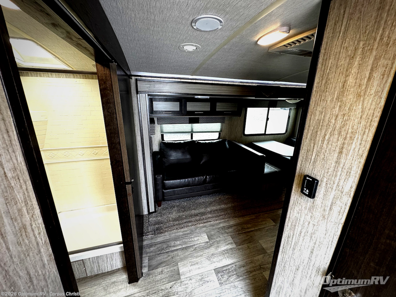 2019 Cruiser RV Fun Finder Xtreme Lite 26RB - Used Travel Trailer For Sale by Optimum RV - Corpus Christi in Robstown, Texas features Slideout, Awning