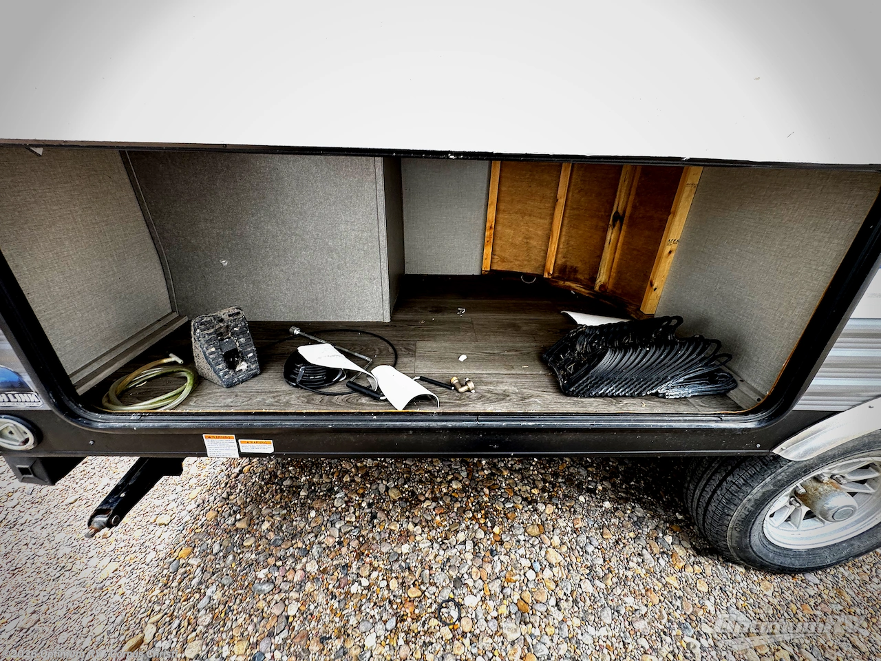 2022 Coachmen Catalina Summit Series 7 184BHS - Used Travel Trailer For Sale by Optimum RV - Corpus Christi in Robstown, Texas features Awning, Slideout