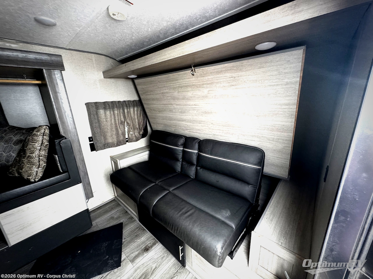 Used 2022 Coachmen Catalina Summit Series 7 184BHS available in Robstown, Texas