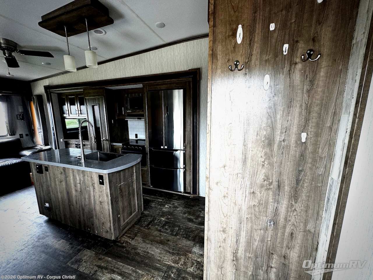 2019 Forest River Sabre 32DPT - Used Fifth Wheel For Sale by Optimum RV - Corpus Christi in Robstown, Texas features Awning, Slideout