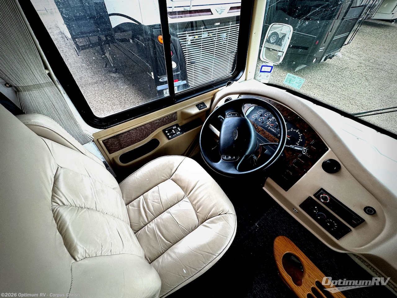 Used 2000 Newmar Dutch Star 3665 available in Robstown, Texas