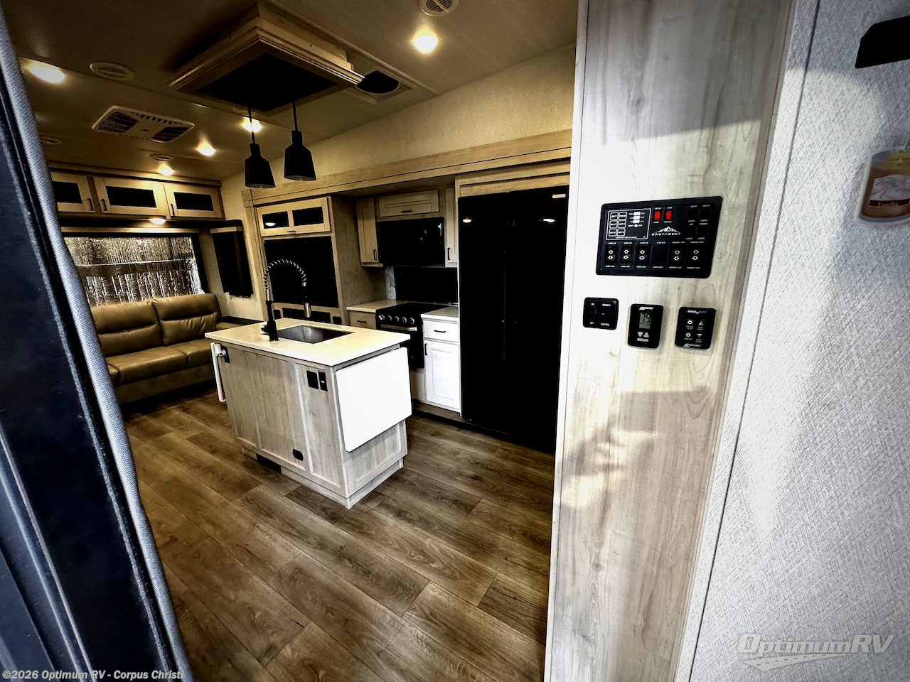 2024 Blackthorn 3100RL by East to West from Optimum RV - Corpus Christi in Robstown, Texas