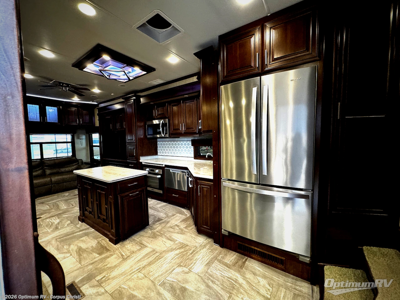 2019 DRV Mobile Suites 40KSSB4 - Used Fifth Wheel For Sale by Optimum RV - Corpus Christi in Robstown, Texas features Awning, Slideout