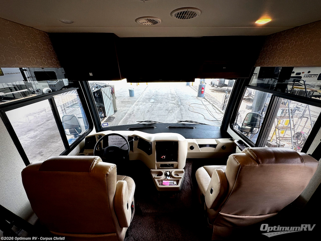 2018 Newmar Bay Star 3124 - Used Class A For Sale by Optimum RV - Corpus Christi in Robstown, Texas features Slideout, Awning