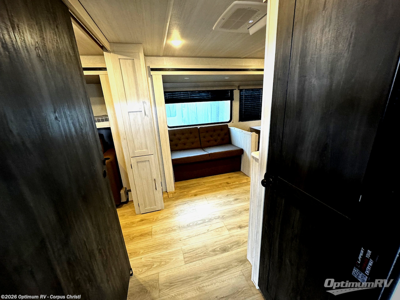 2025 Surveyor Legend X 34CAMP by Forest River from Optimum RV - Corpus Christi in Robstown, Texas