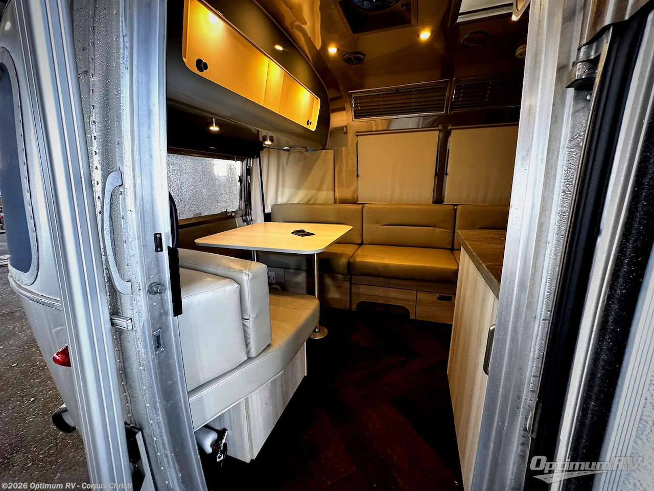 2022 Airstream International 25FB TWIN - Used Travel Trailer For Sale by Optimum RV - Corpus Christi in Robstown, Texas features Awning