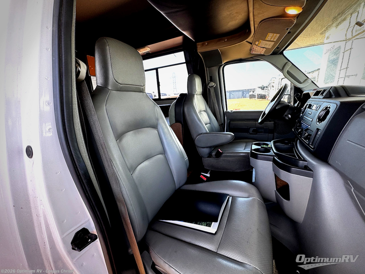 Used 2020 Thor Majestic 23A available in Robstown, Texas