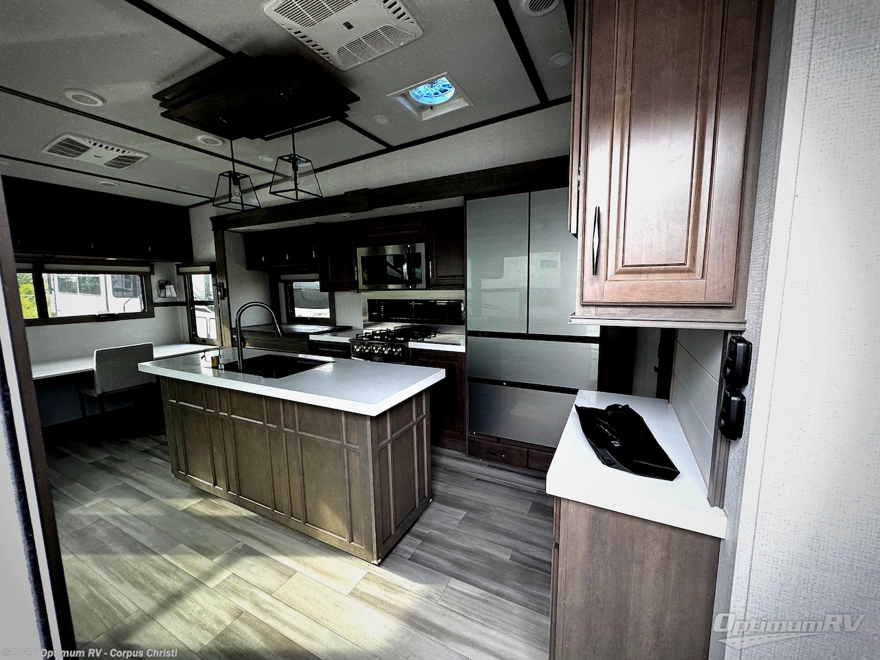 2024 Grand Design Solitude 310GK - Used Fifth Wheel For Sale by Optimum RV - Corpus Christi in Robstown, Texas features Awning, Slideout