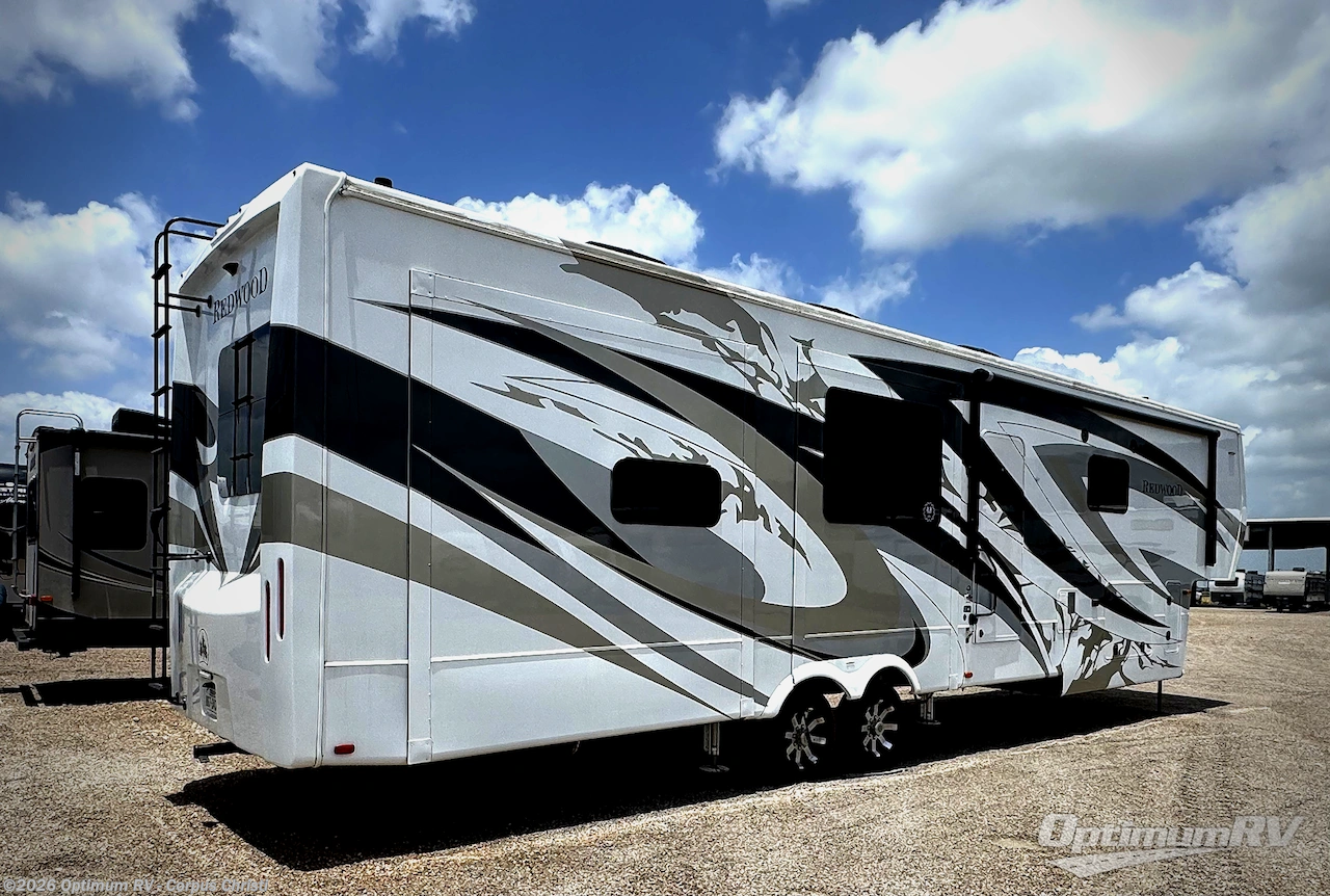 2021 Redwood RV Redwood 4001LK - Used Fifth Wheel For Sale by Optimum RV - Corpus Christi in Robstown, Texas features Slideout, Awning