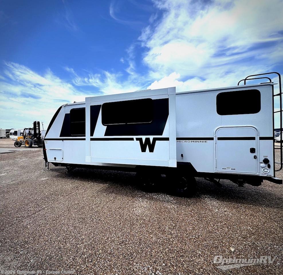 2027 Micro Minnie 2200MBH by Winnebago from Optimum RV - Corpus Christi in Robstown, Texas