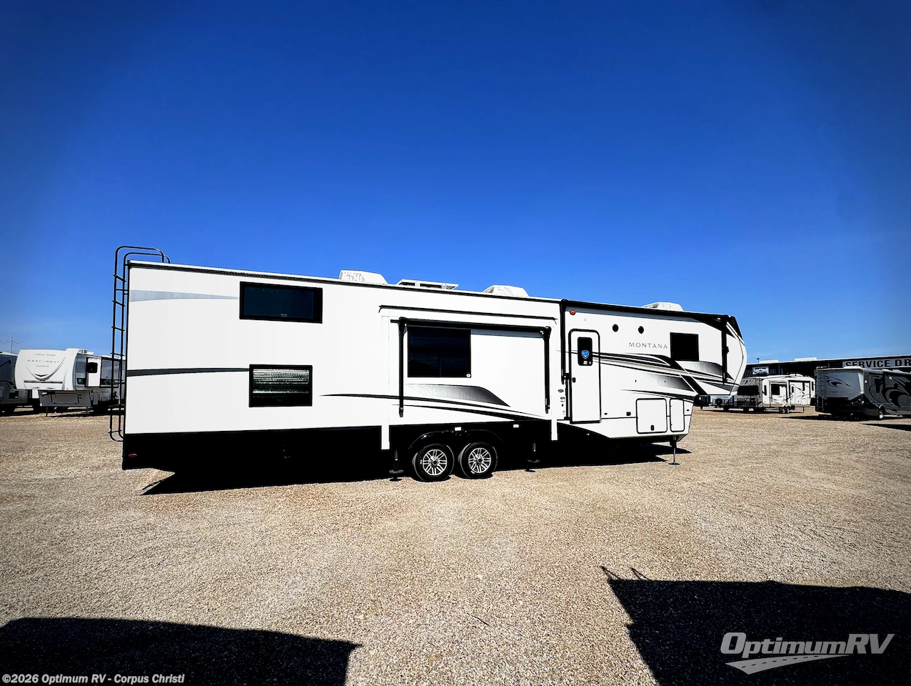 2025 Keystone Montana 3915TB - Used Fifth Wheel For Sale by Optimum RV - Corpus Christi in Robstown, Texas features Slideout, Awning