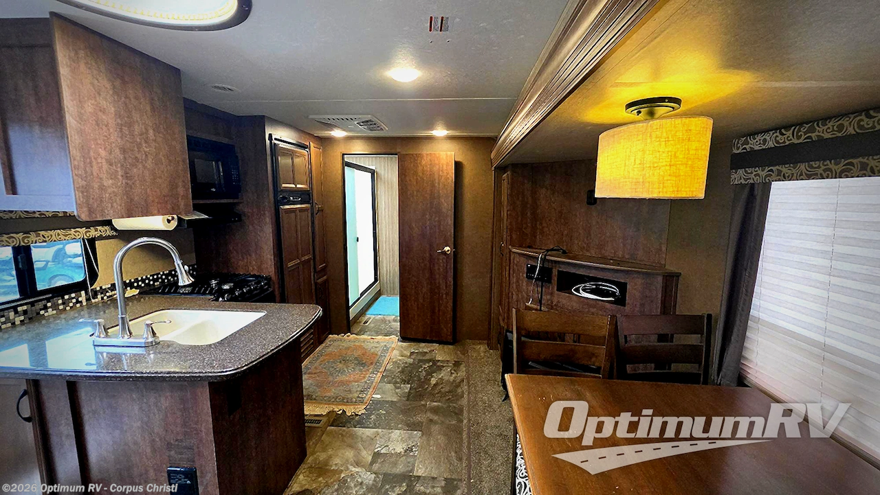 Used 2017 Starcraft Autumn Ridge Grand Touring 286KBS available in Robstown, Texas
