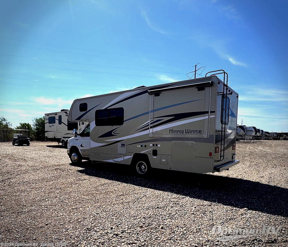 2024 Winnebago Minnie Winnie 22M - Used Class C For Sale by Optimum RV - Corpus Christi in Robstown, Texas features Awning, Slideout