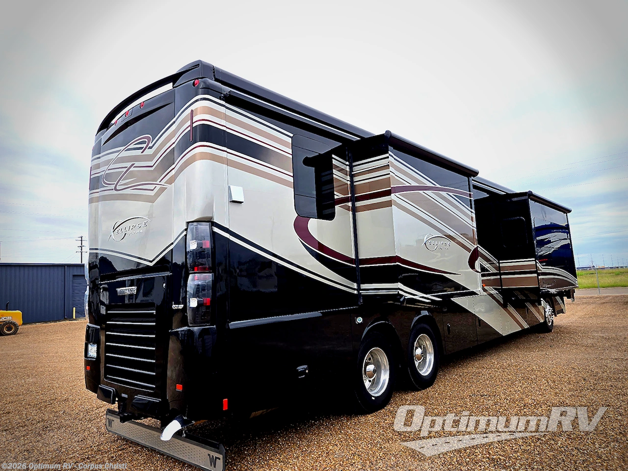2016 Itasca Ellipse Ultra 42HL - Used Class A For Sale by Optimum RV - Corpus Christi in Robstown, Texas features Slideout, Awning
