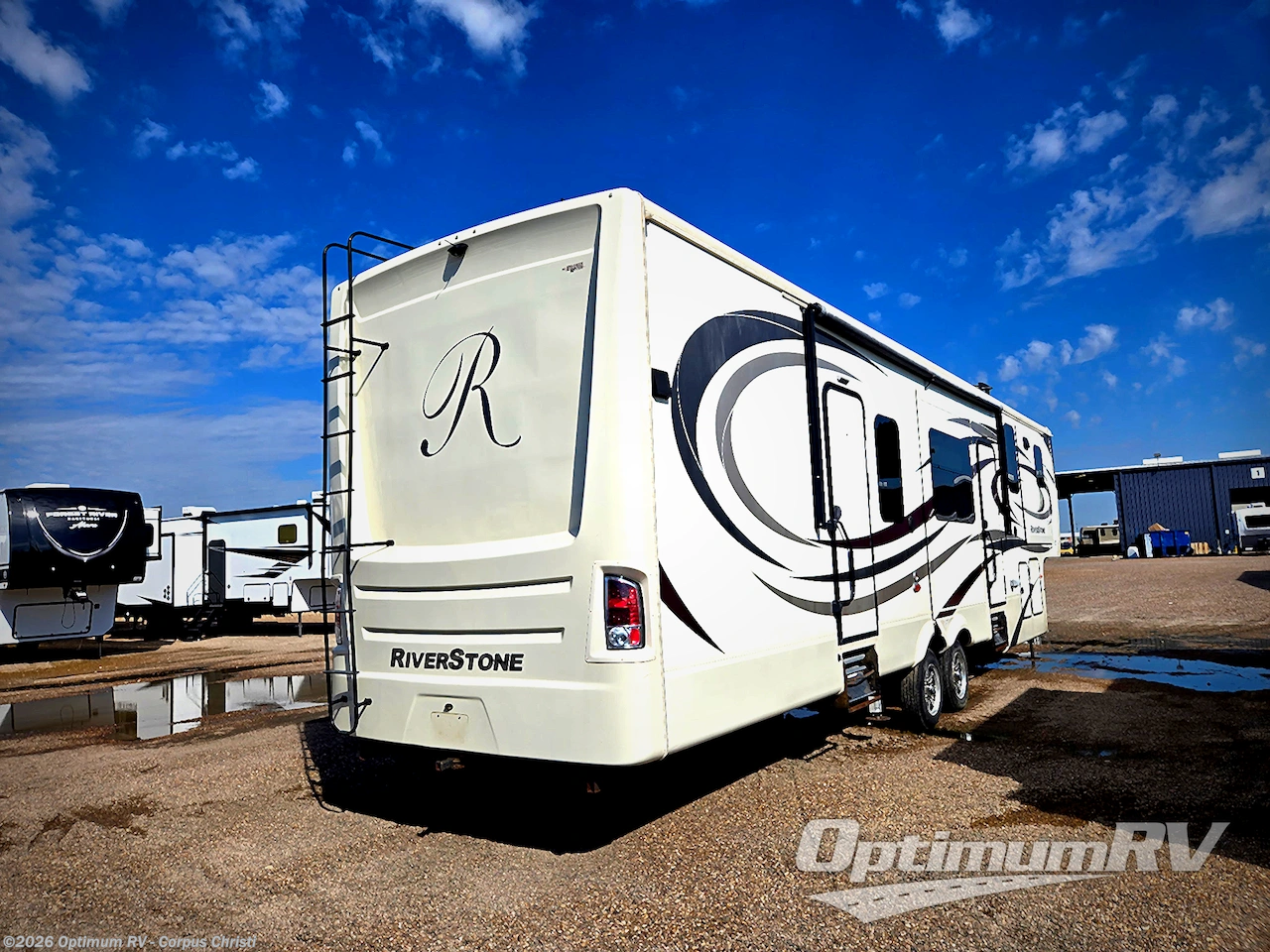 2019 Forest River RiverStone 39FK - Used Fifth Wheel For Sale by Optimum RV - Corpus Christi in Robstown, Texas features Slideout, Awning