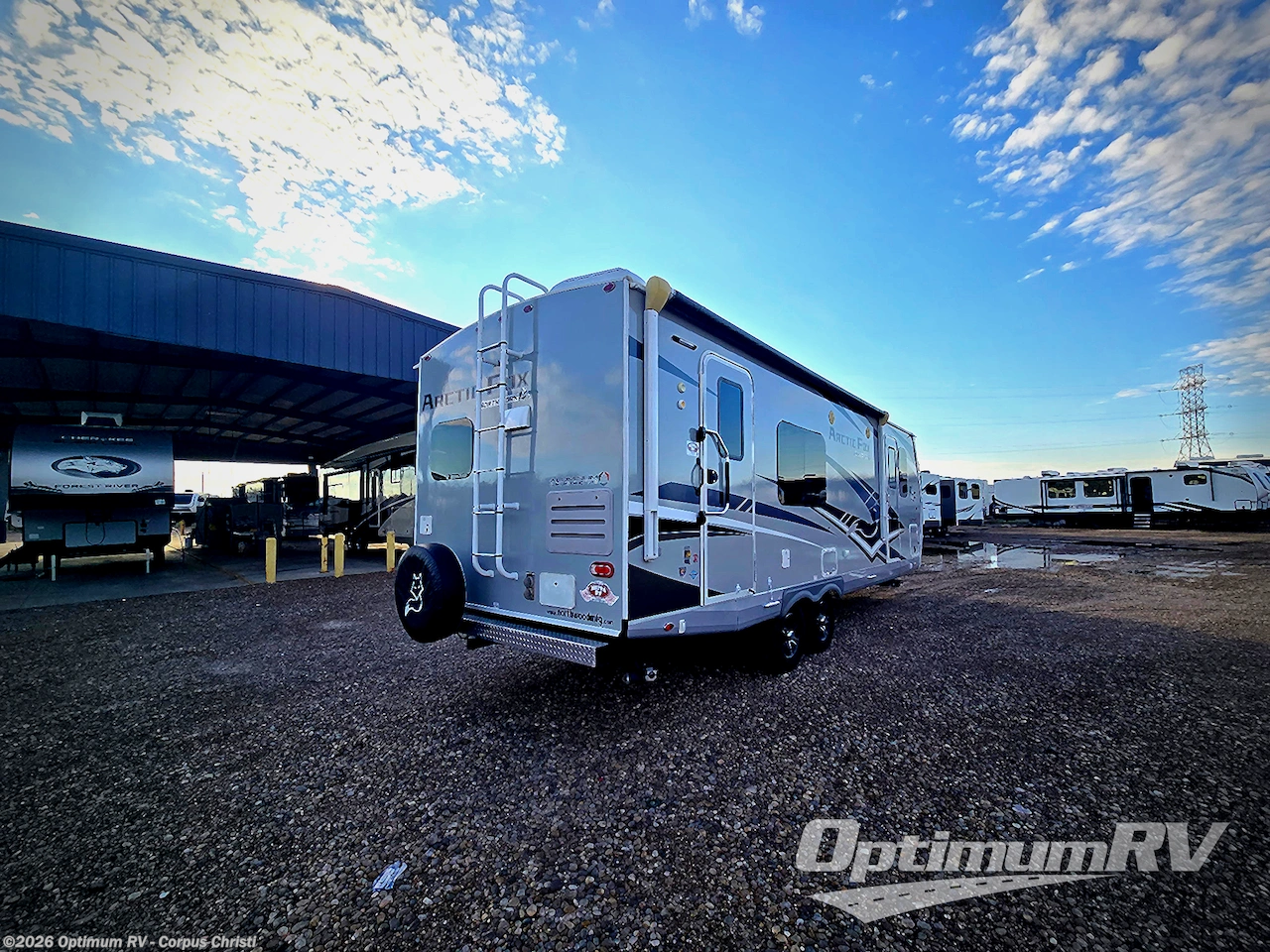 2022 Northwood Arctic Fox North Fork 25W - Used Travel Trailer For Sale by Optimum RV - Corpus Christi in Robstown, Texas features Slideout, Awning