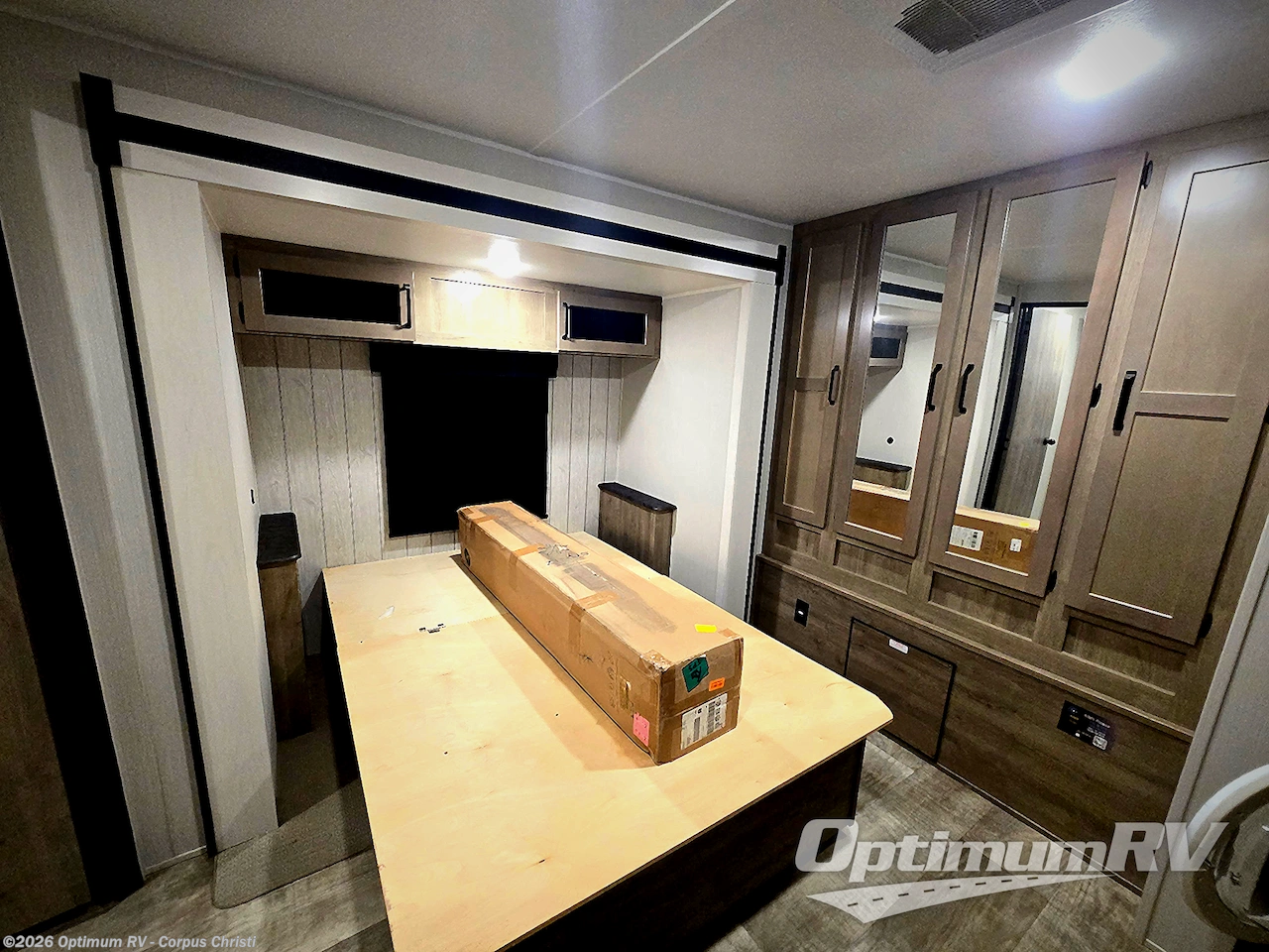Used 2024 Palomino Puma 32BHFS available in Robstown, Texas