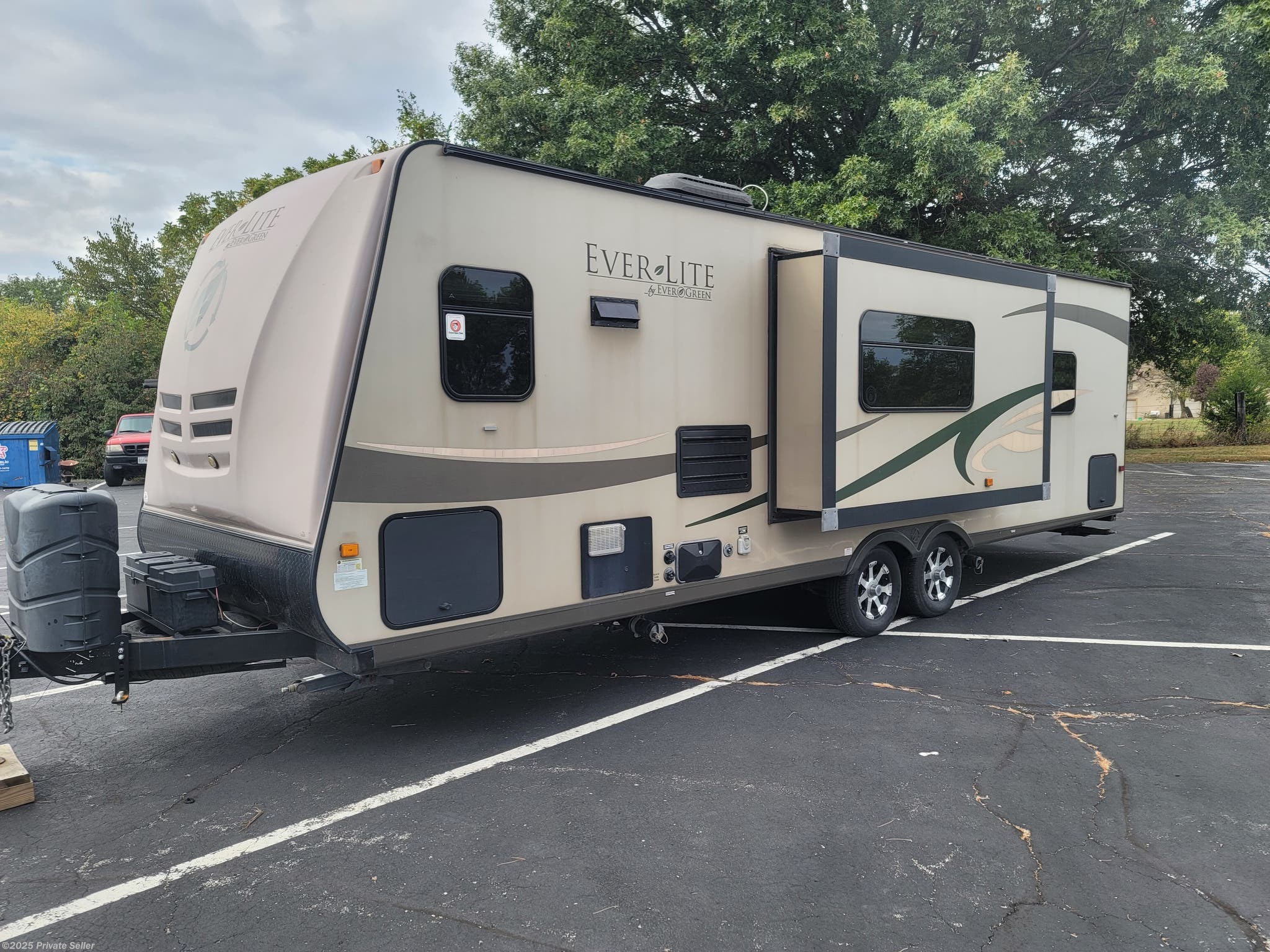 2011 EverGreen RV EverLite 29 FK RV for Sale in Kansas City, MO 64152