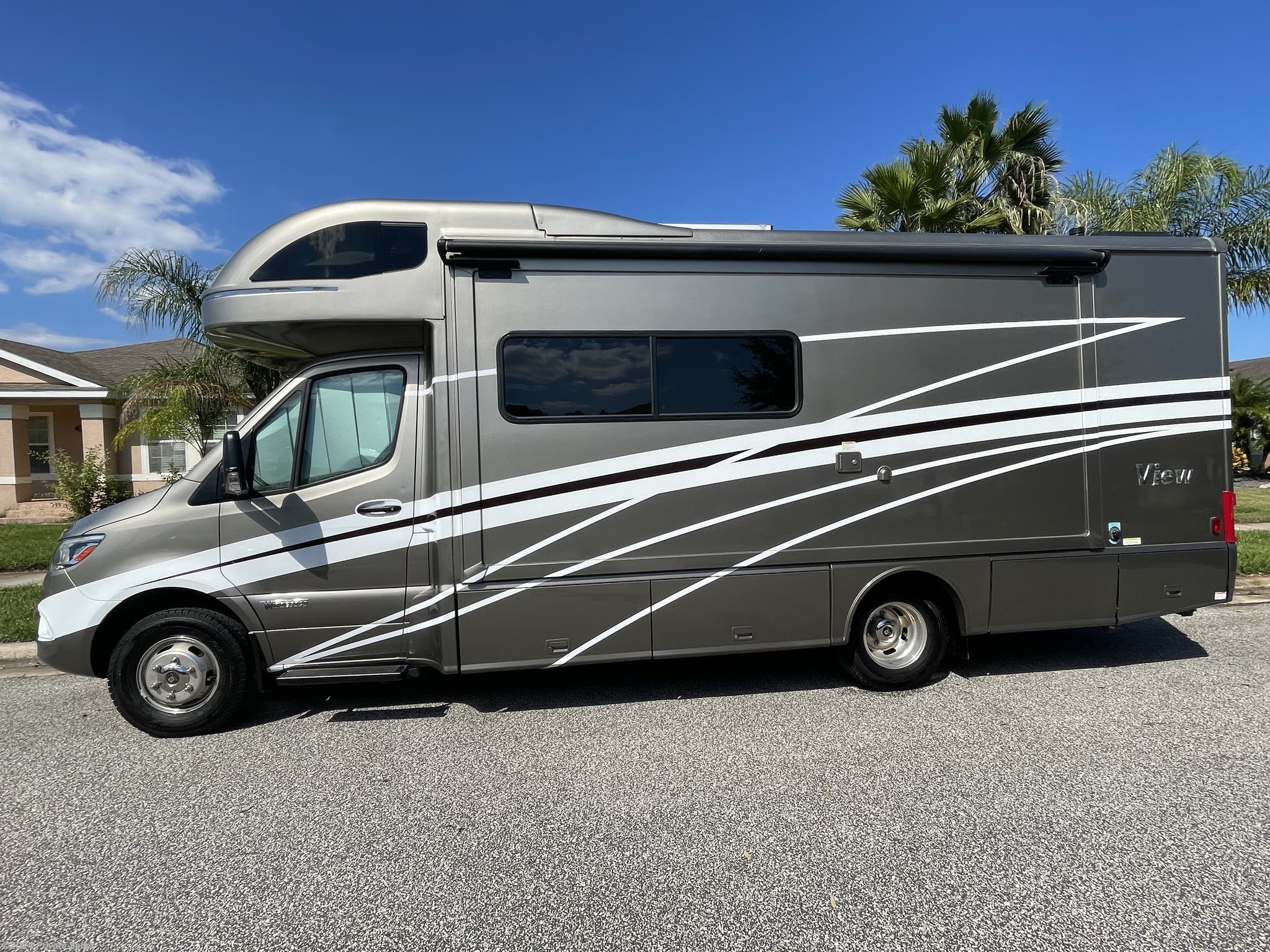 2020 Winnebago View 24D RV for Sale in New Smyrna Beach, FL 32168