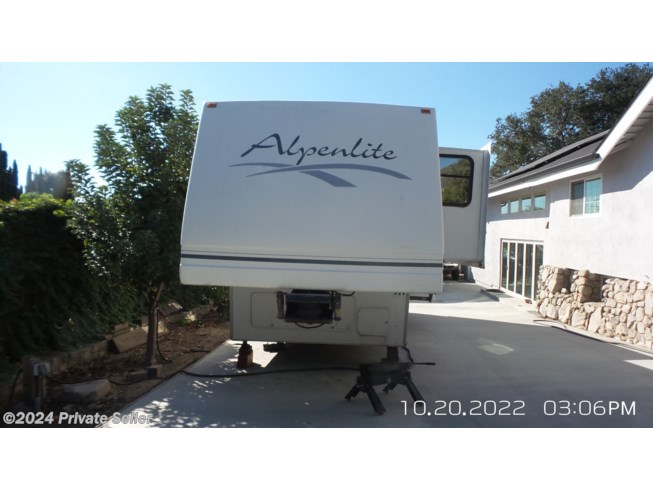 2001 Western RV Alpenlite - Used Fifth Wheel For Sale by Paul in Tujunga, California