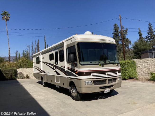 2004 Bounder by Fleetwood from Harold in Ojai, California