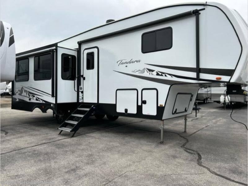 2023 East to West Tandara 285RL RV for Sale in Muskegon, MI 49442
