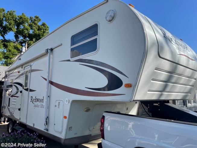 Used 2006 Forest River Rockwood Signature Ultra Lite available in Lodi, California