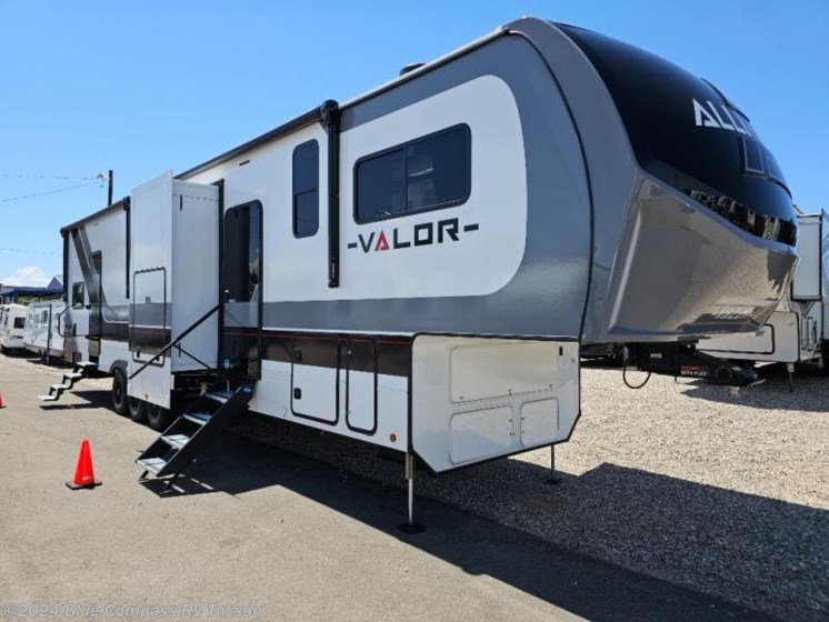 New 2025 Alliance RV Valor 40V13 available in Tucson, Arizona