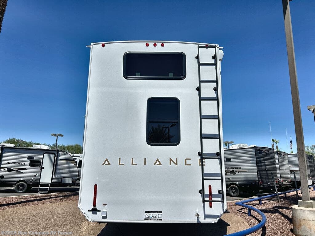 2026 Benchmark 44LFT by Alliance RV from Blue Compass RV Tucson in Tucson, Arizona