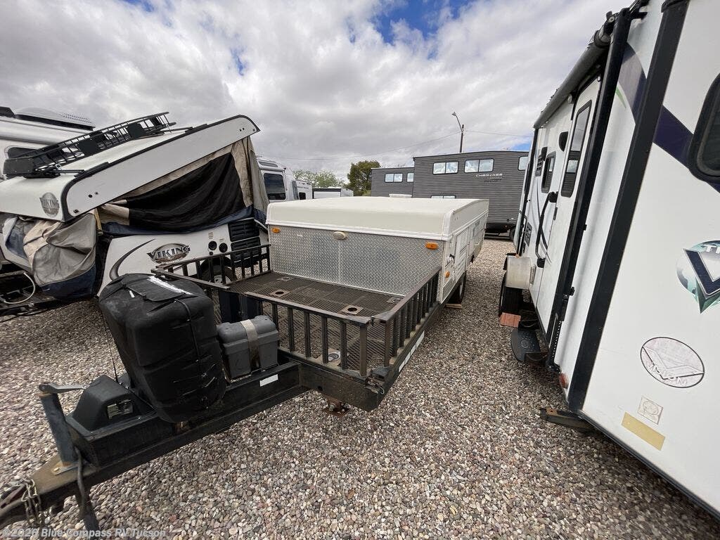 Used 2010 Forest River Rockwood Freedom LTD Series 232XR available in Tucson, Arizona