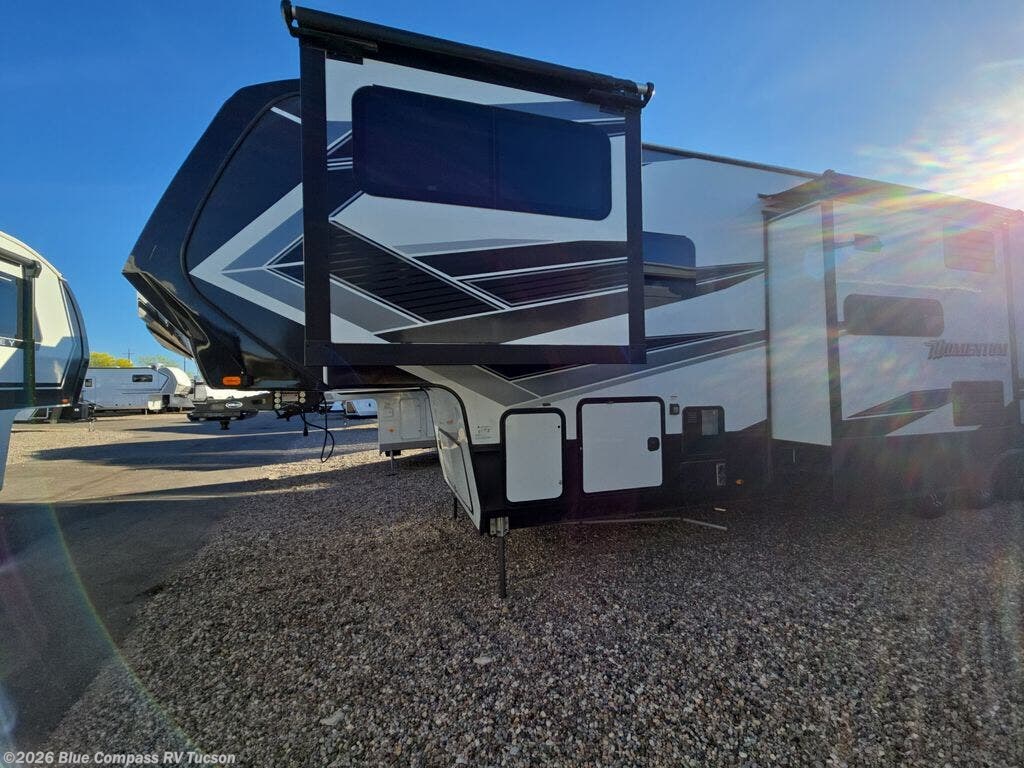 2022 Momentum 376THS by Grand Design from Blue Compass RV Tucson in Tucson, Arizona