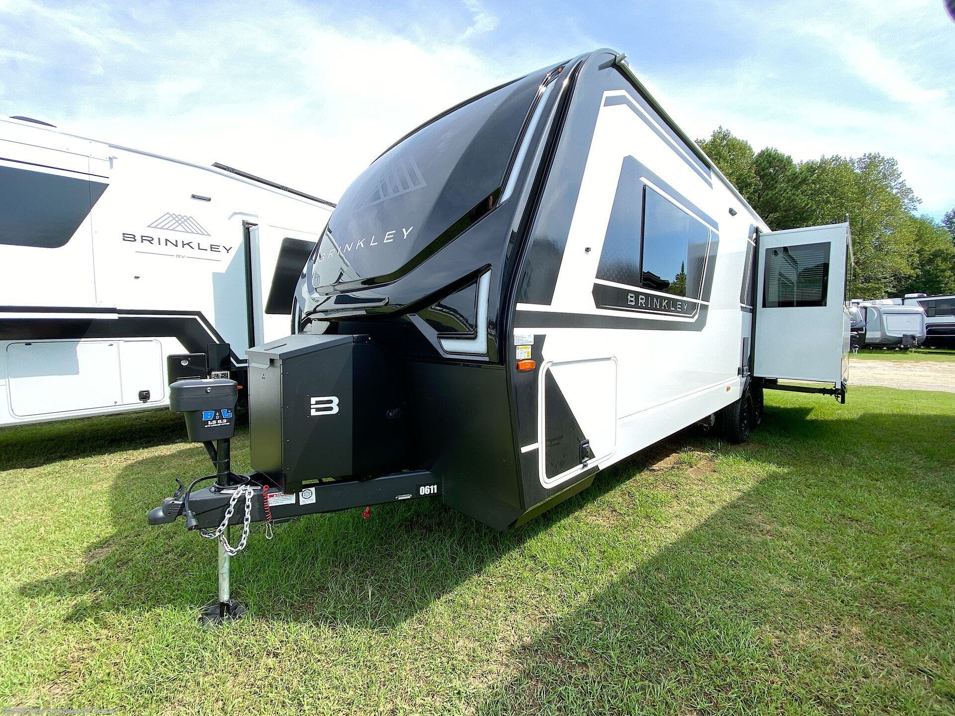 Used 2025 Brinkley RV Model Z AIR 285 available in Tucson, Arizona