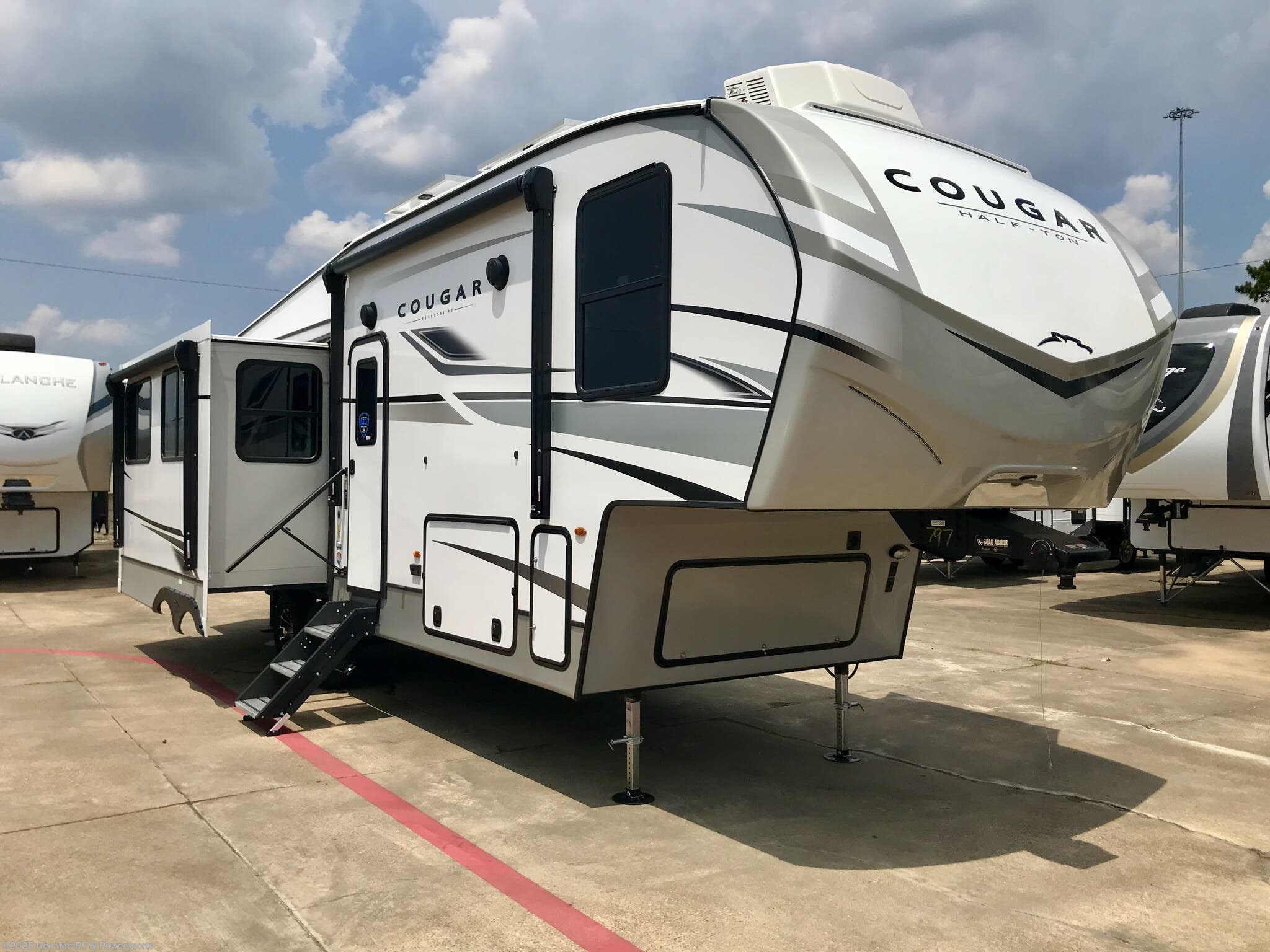 2023 Keystone Cougar 29RLI RV for Sale in Texarkana, TX 75503 | NA6463 ...