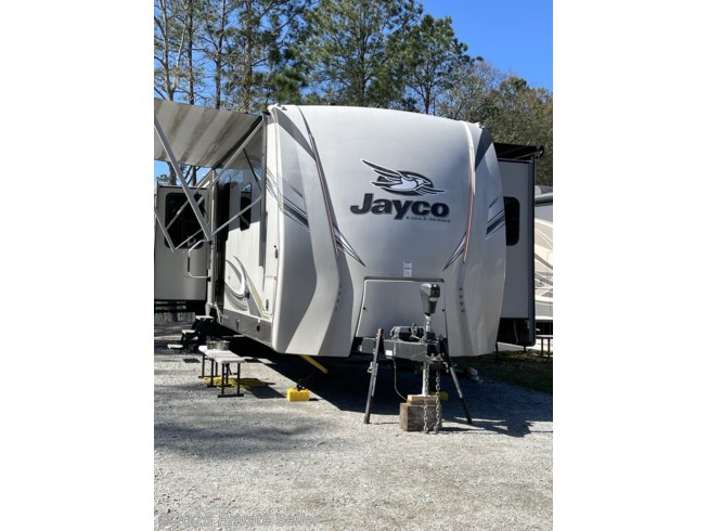 2018 Jayco Eagle 338RETS - Used Travel Trailer For Sale by Leslie  in Hedgesville , West Virginia