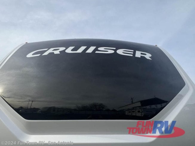 2024 Cruiser Aire CR32BH by CrossRoads from Fun Town RV - San Antonio in Cibolo, Texas