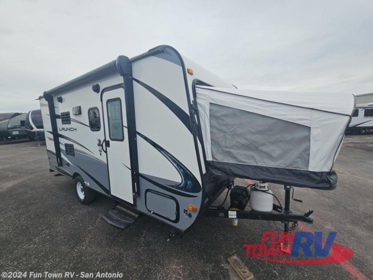 Used 2018 Starcraft Launch Outfitter 7 17SB available in Cibolo, Texas