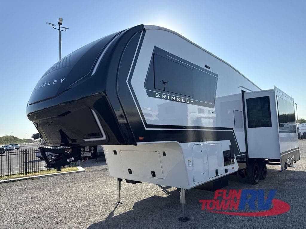 2026 Model Z 2810 by Brinkley RV from Fun Town RV - San Antonio in Cibolo, Texas