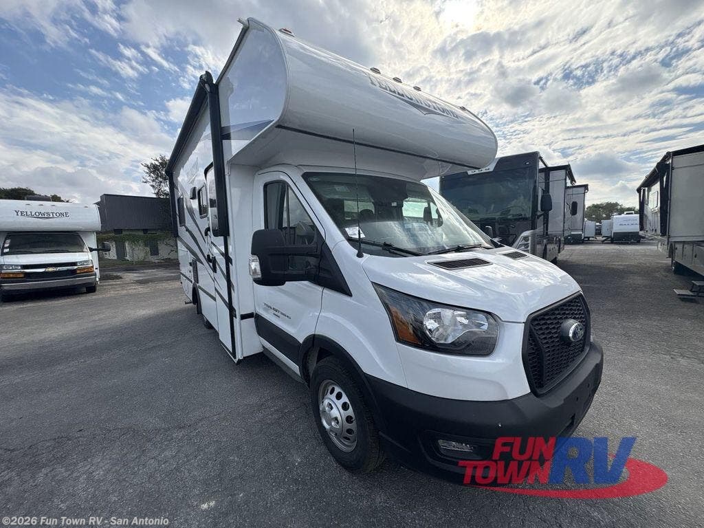 2026 Gulf Stream Yellowstone 4237T - New Class C For Sale by Fun Town RV - San Antonio in Cibolo, Texas