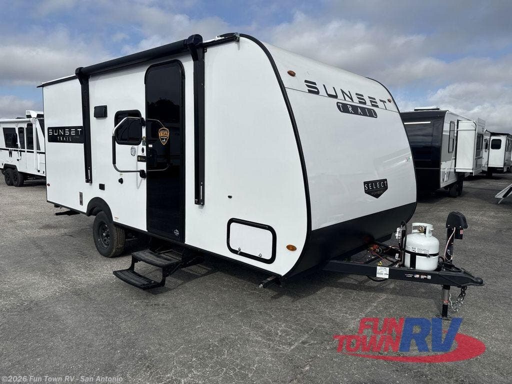 2026 CrossRoads Sunset Trail 17BHS - New Travel Trailer For Sale by Fun Town RV - San Antonio in Cibolo, Texas