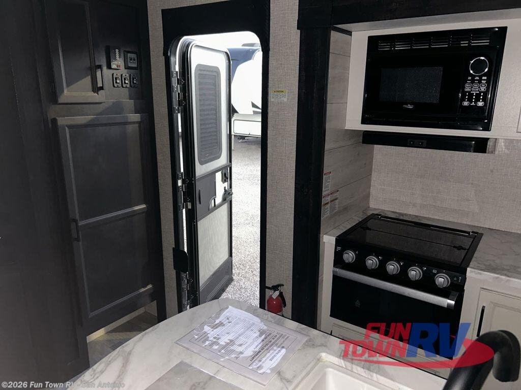 Used 2023 Jayco Jay Flight 331BTS available in Cibolo, Texas