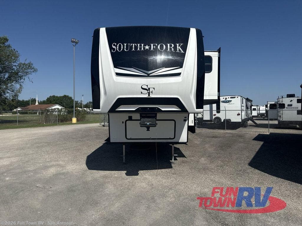 2023 South Fork 3850BH by Cruiser RV from Fun Town RV - San Antonio in Cibolo, Texas