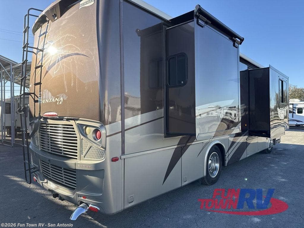 Used 2014 Newmar Ventana LE 3436 available in Cibolo, Texas